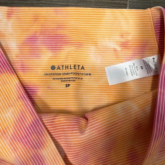 Athleta Salutation Stash Pocket II Capri Legging Size SP - Picture 2 of 7